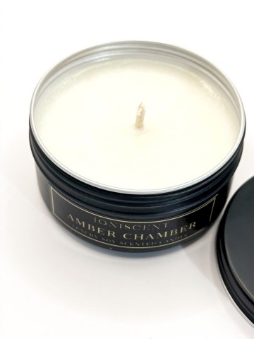 Amber mini sojakaars met geur van gouden amber wierook kaneel en citroen in een compact formaat bazd